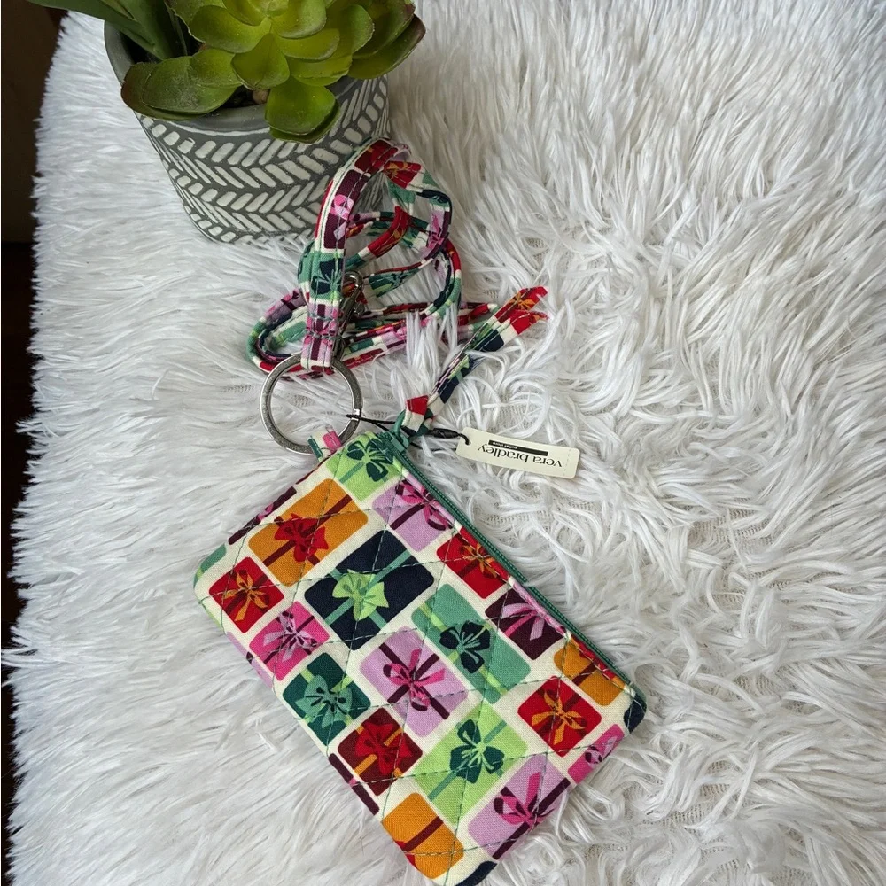 Vera Bradley Outlet Zip ID Lanyard 💚 - Picture 2 of 8